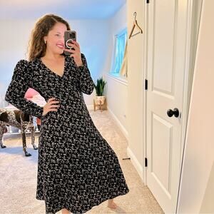 Revolve ASTR The Label Black Floral Maxi Dress Medium